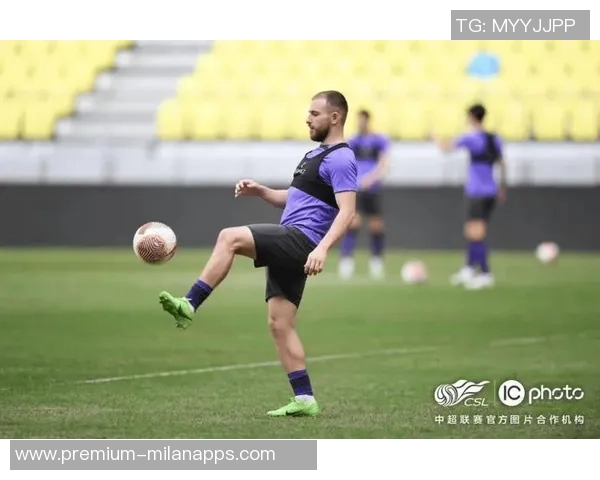 足球高远球技巧解析与实战训练方法分享